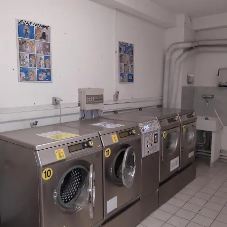 Appartamento 2* Avec 4 Couchages, Balcon, Wifi Et Parking Inclus à - Fr-1-512-152 *
