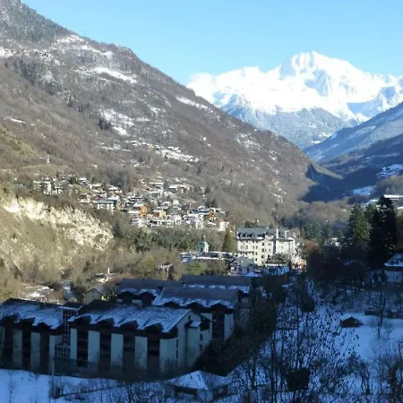 2* Avec 4 Couchages, Balcon, Wifi Et Parking Inclus à - Fr-1-512-152 Appartement Brides-les-Bains