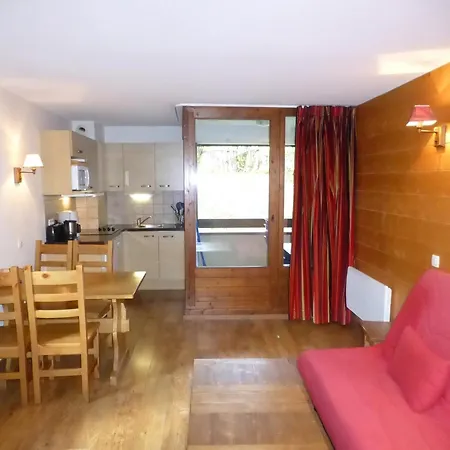 Appartement 2* Avec 4 Couchages, Balcon, Wifi Et Parking Inclus à - Fr-1-512-152 Brides-les-Bains